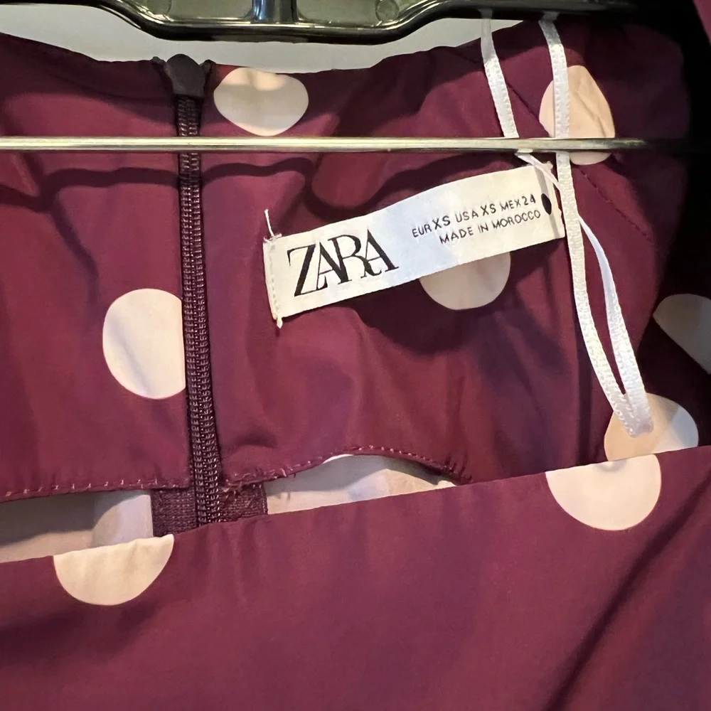 Zara Burgundy and White Puff Sleeve Blouse